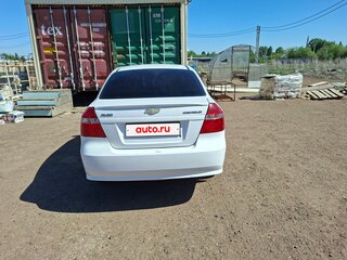 2010 Chevrolet Aveo I Рестайлинг, белый, 380000 рублей, вид 2