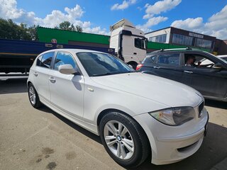 2011 BMW 1 серии 116i I (E81/E82/E87/E88) Рестайлинг, белый, 1100000 рублей, вид 2