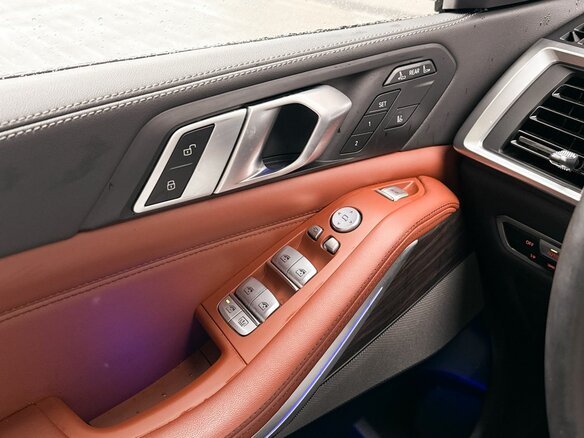 2023 BMW X7 40i I (G07) Рестайлинг, зелёный, 11790000 рублей - вид 23