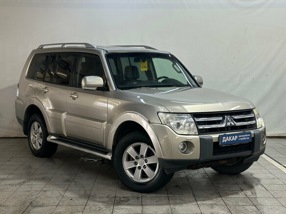2007 Mitsubishi Pajero IV, коричневый - вид 1
