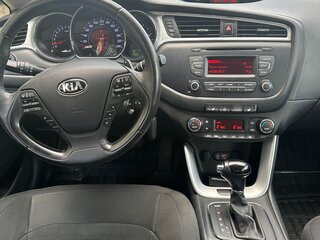 2018 Kia Ceed II Рестайлинг, белый, 1172000 рублей, вид 5