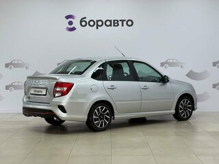 2026 Lada (ВАЗ) Granta Sportline I Рестайлинг, серебристый, 1384000 рублей, вид 4