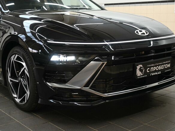 2025 Hyundai Sonata VIII (DN8) Рестайлинг, чёрный, 4319900 рублей - вид 5