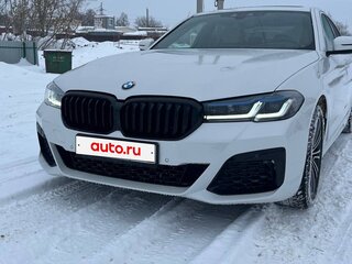 2019 BMW 5 серии 530i xDrive VII (G30/G31/G38), белый, 4200000 рублей, вид 1