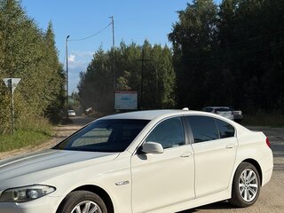 2011 BMW 5 серии 520d VI (F10/F11/F07), белый, 1350000 рублей, вид 5