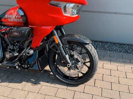 2026 Harley-Davidson Road Glide ST, красный, 6623000 рублей, вид 4