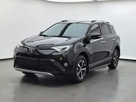 2017 Toyota RAV4 IV (XA40) Рестайлинг, чёрный, 2046040 рублей, вид 1