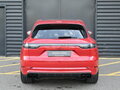 2021 Porsche Cayenne III, красный, 8990000 рублей - вид 3