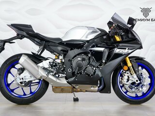Yamaha YZF-R1M