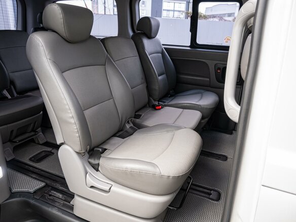 2012 Hyundai Grand Starex I, белый, 2220000 рублей - вид 6