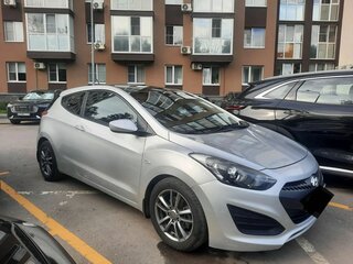 2013 Hyundai i30 II, серебристый, 980000 рублей, вид 2