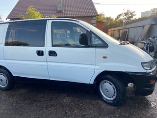 1998 Mitsubishi L400, белый, 225000 рублей, вид 2