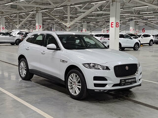 2017 Jaguar F-Pace I, белый, 2620000 рублей, вид 3
