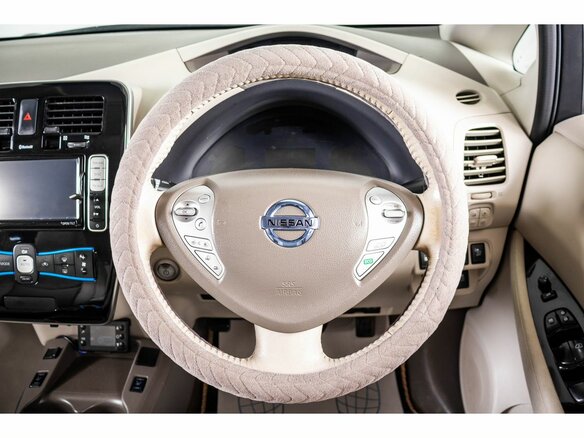 2015 Nissan Leaf 30kWh I (ZE0/AZE0), оранжевый - вид 14