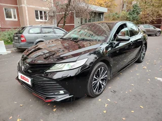 2020 Toyota Camry VIII (XV70), чёрный, 2685000 рублей, вид 1
