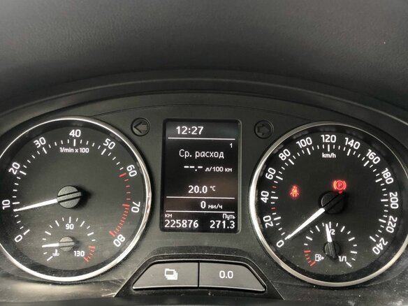 2015 Skoda Rapid I, белый, 750000 рублей - вид 13