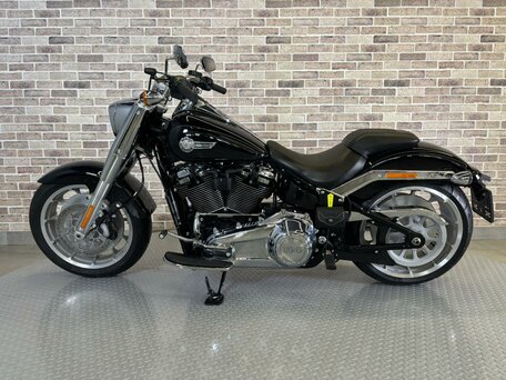 2024 Harley-Davidson Fat Boy, чёрный, 2550000 рублей, вид 3