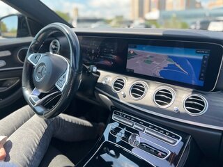 2016 Mercedes-Benz E-Класс 200 V (W213, S213, C238), чёрный, 2900000 рублей, вид 3