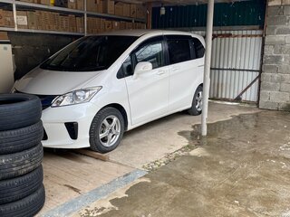 2014 Honda Freed I Рестайлинг 2, белый, 1250000 рублей, вид 4