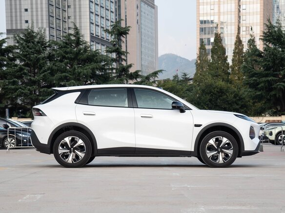 2026 Changan Qiyuan Q05 40.3 kWh II, белый, 2050000 рублей - вид 7