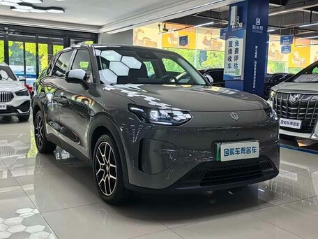 Leapmotor A10