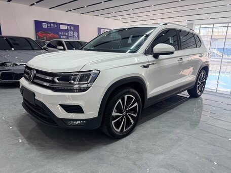 Volkswagen Tharu I