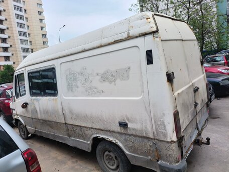 1990 Mercedes-Benz T2, белый, 125000 рублей, вид 2