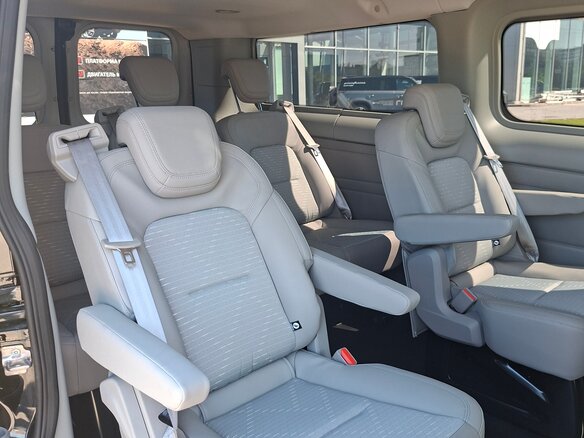 2025 Ford Transit Custom, чёрный, 6500000 рублей - вид 11