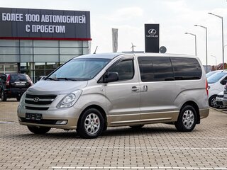 Hyundai H-1 II