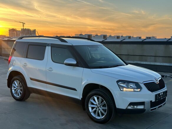 2016 Skoda Yeti I Рестайлинг, белый, 1509900 рублей - вид 6
