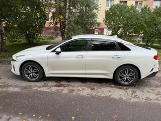 2021 Kia K5 III, белый, 2200000 рублей, вид 4