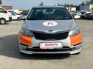 2017 Kia Rio III Рестайлинг, серебристый, 1271000 рублей, вид 2