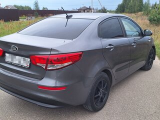 2017 Kia Rio III Рестайлинг, серый, 1000000 рублей, вид 3