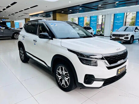 2021 Kia KX3, белый, 1650000 рублей, вид 2