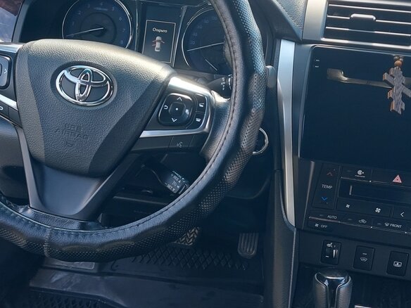 2016 Toyota Camry VII (XV50) Рестайлинг, чёрный, 2450000 рублей - вид 13