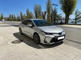 2022 Toyota Corolla XII (E210), серебристый, 1660000 рублей, вид 1