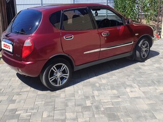 1999 Toyota Duet, красный, 200000 рублей, вид 3