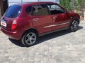 1999 Toyota Duet, красный, 200000 рублей - вид 2