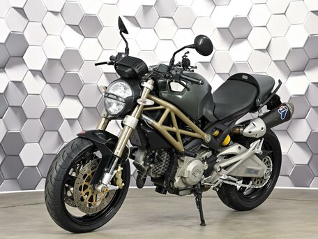2013 Ducati Monster 696, зелёный, 427000 рублей, вид 2