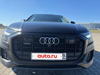 2019 Audi Q8 45 TDI I (4M), чёрный, 5697888 рублей, вид 2