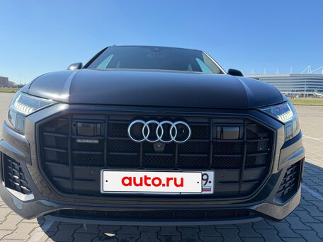 2019 Audi Q8 45 TDI I (4M), чёрный, 5697888 рублей, вид 2