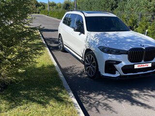 2019 BMW X7 M50d I (G07), белый, 8000000 рублей, вид 3