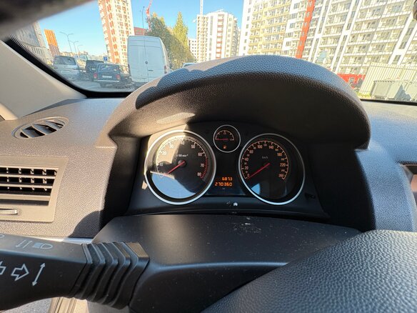 2011 Opel Astra H Рестайлинг, серый, 450000 рублей - вид 8