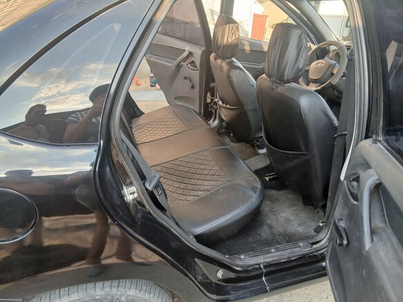 2012 Lada (ВАЗ) Granta I, чёрный, 350000 рублей - вид 8