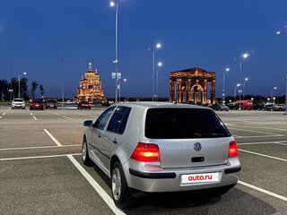 2001 Volkswagen Golf IV, серебристый, 295000 рублей, вид 2