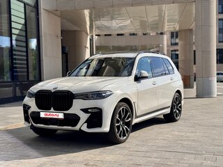 2021 BMW X7 40i I (G07), белый, 4950000 рублей, вид 1