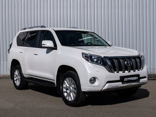 2013 Toyota Land Cruiser Prado 150 Series Рестайлинг 1, белый, 3099000 рублей, вид 1