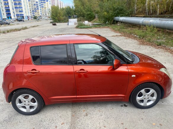 2007 Suzuki Swift AMT III, красный, 555000 рублей - вид 4