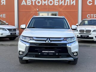 2016 Mitsubishi Outlander III Рестайлинг 2, белый, 1390000 рублей, вид 2