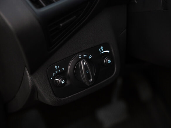2019 Ford Kuga II Рестайлинг, чёрный, 1759046 рублей - вид 21